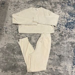 H&M JOGGER & SWEATSHIRT SET